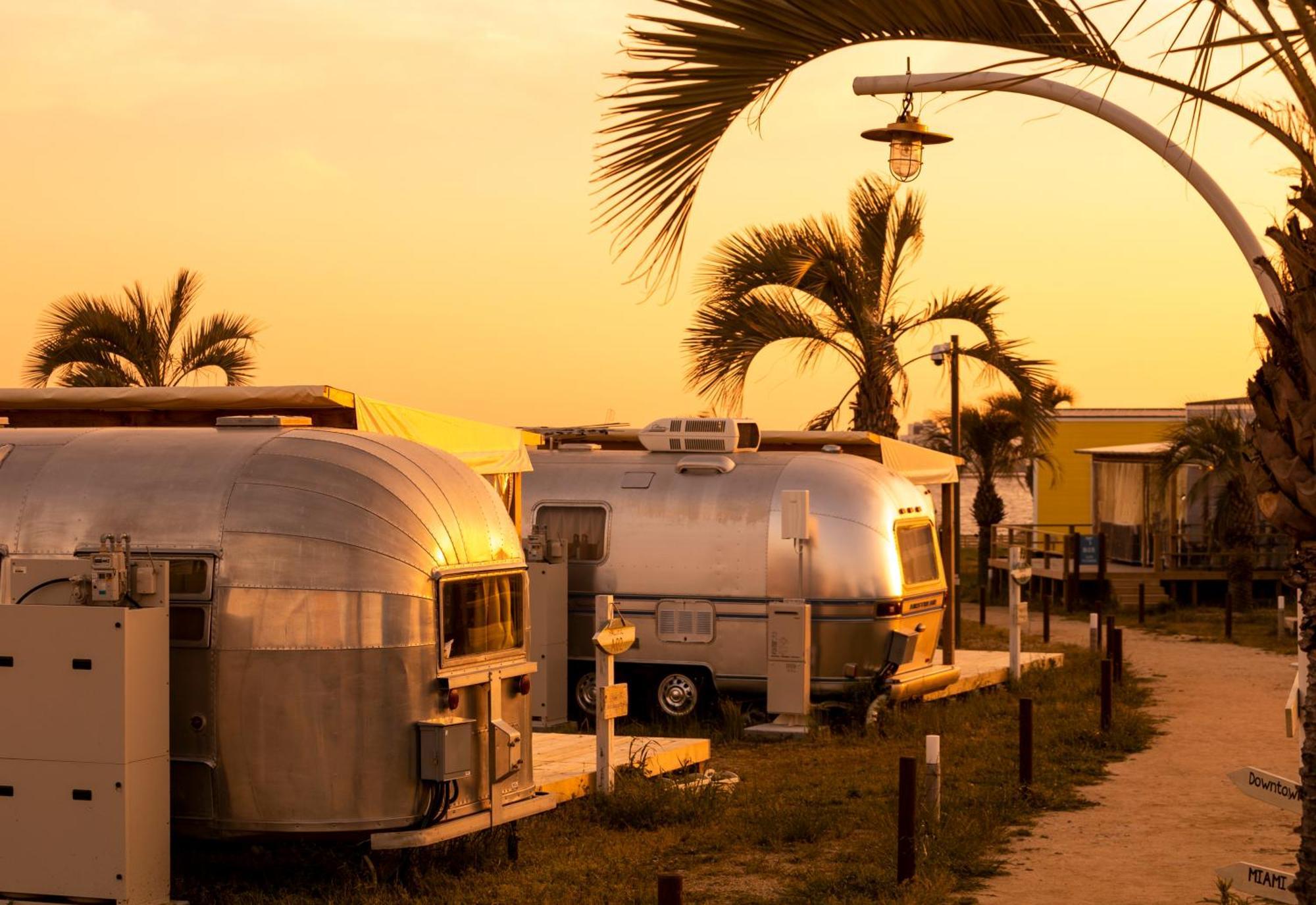 Campingplatz パームガーデン舞洲 Ōsaka